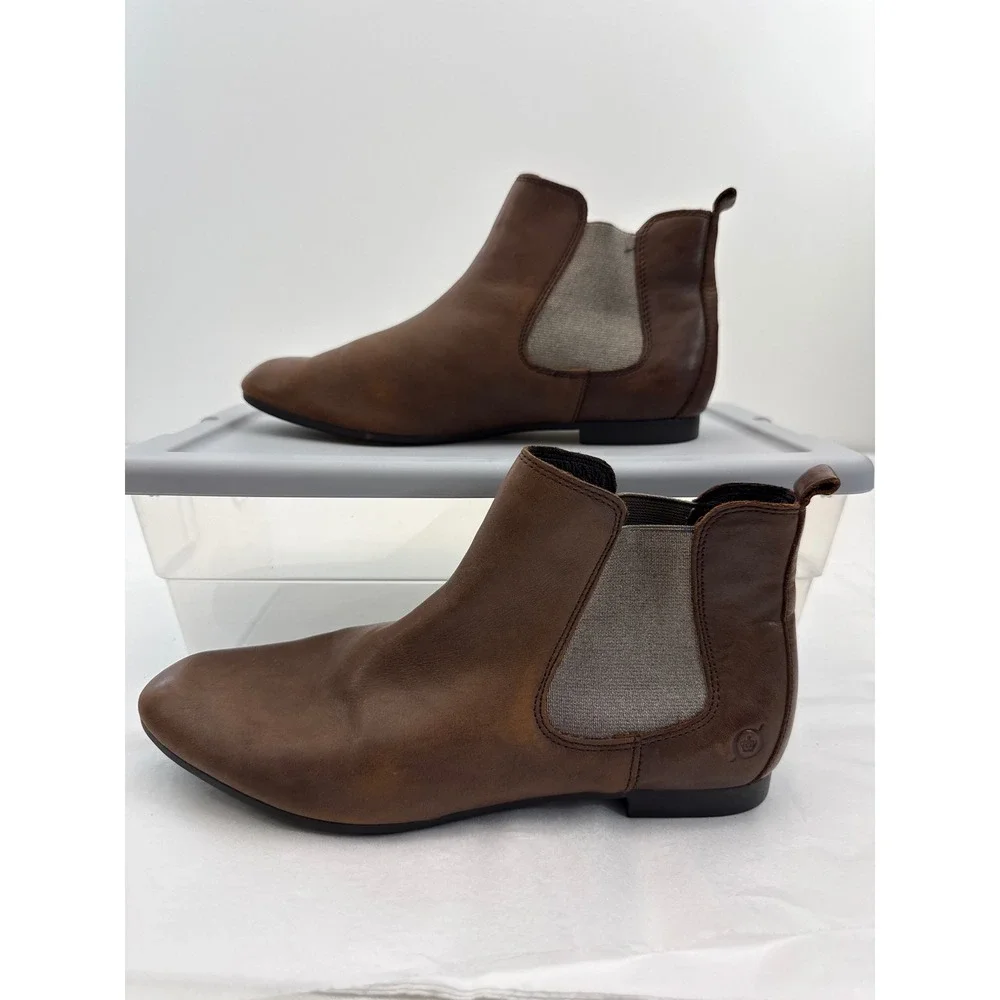 Born Chelsea Boots Women's 7.5 Brown Leather Elastic Ankle Flat Minimalist